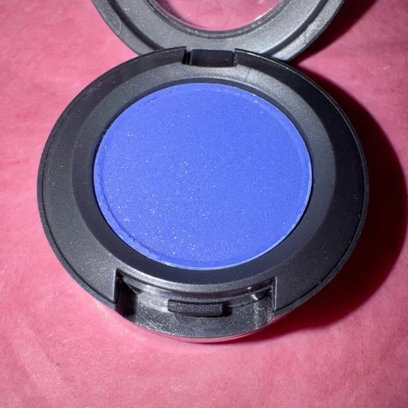 NEW MAC M.A.C. Cosmetics Makeup Eyeshadow - Mystery Color ?? - Pls. Read - Picture 2 of 6